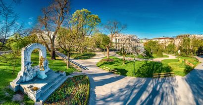Stadtpark Wien mit Strauss-Statue